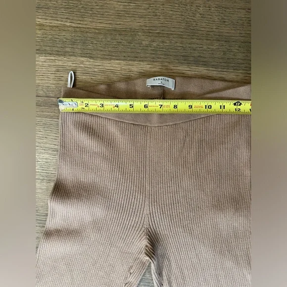 Aritzia Distill Leggings-Color:Gold Camel-Size Medium - Picture 12 of 12